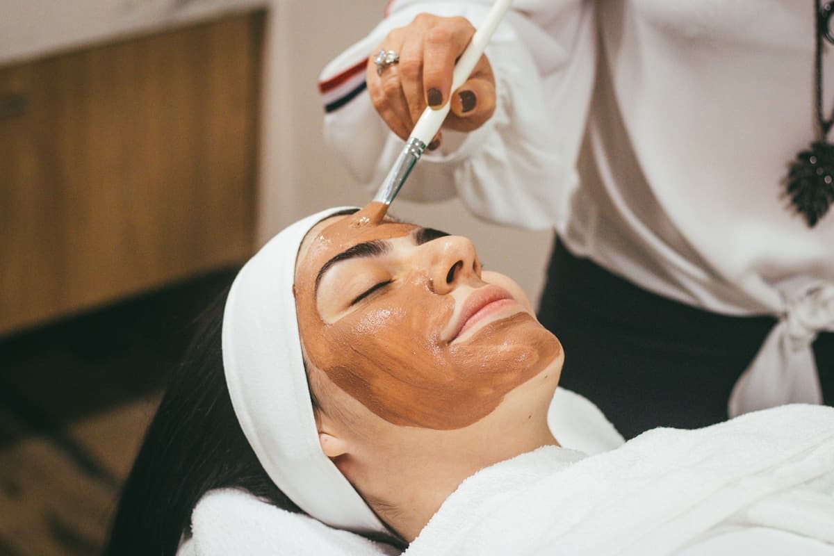 Home beauty facial service Regency Anantam Buildings