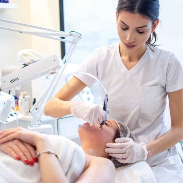 Hydra Facial - Image 3